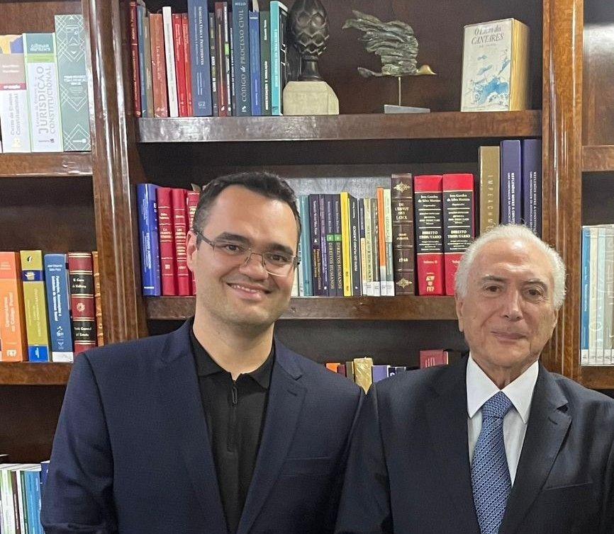 Michel Temer ministra aula magna na Faculdade Metropolitana