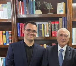 Michel Temer ministra aula magna na Faculdade Metropolitana