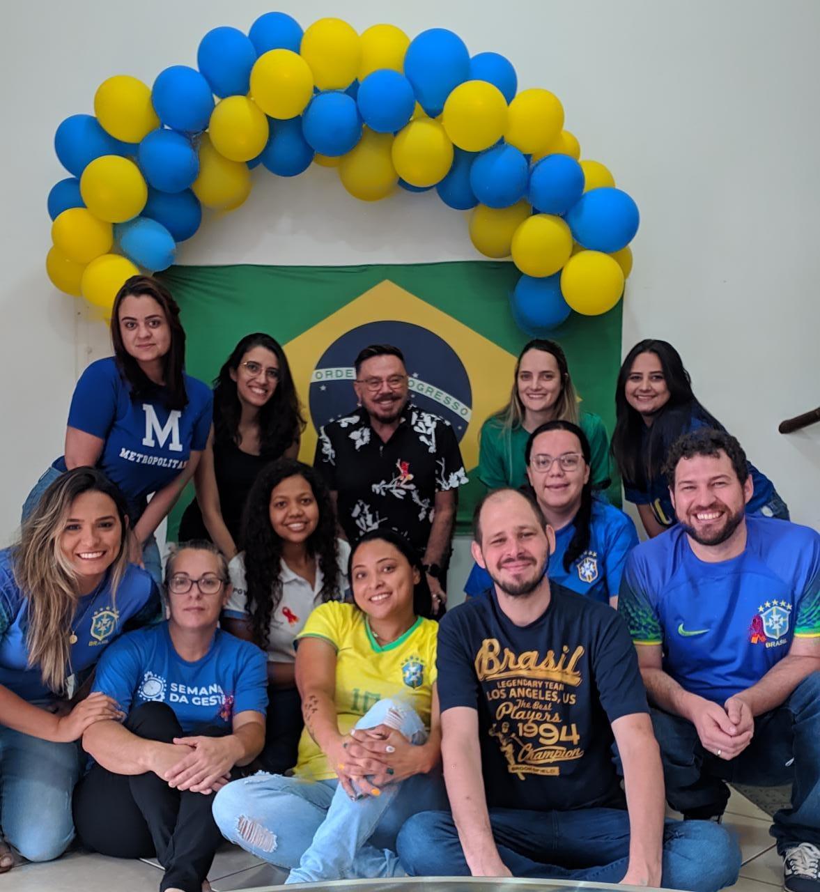 Colaboradores em clima de Copa do Mundo