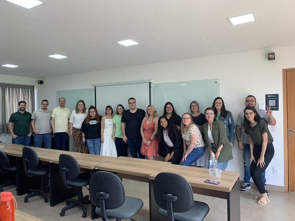 COMITÊ DE ESPECIALISTAS DA FAMEESP DISCUTE SOBRE EMPATIA NO TRABALHO