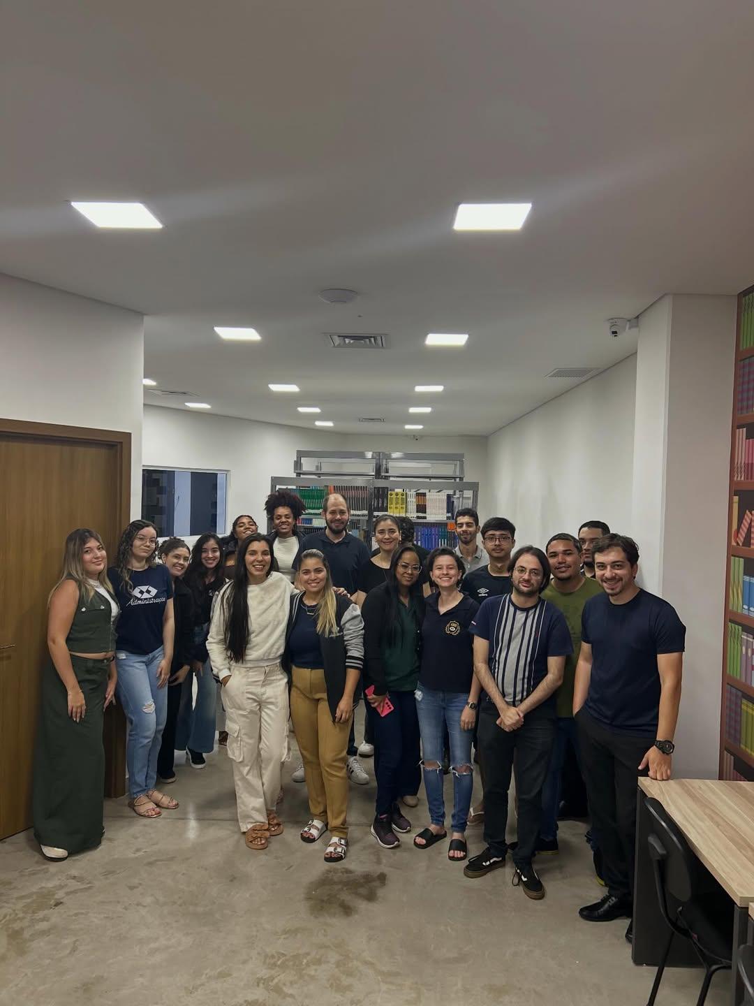 Visita a biblioteca ADM Presencial